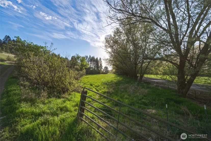 Property photo for 938 Patit Road, Dayton photo 25