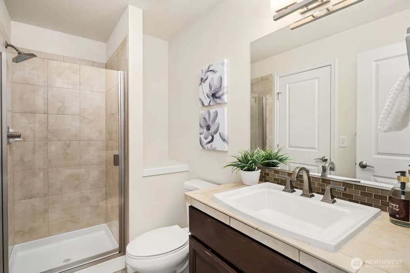 Property photo for 10508 Se 10th Court, Bellevue photo 16