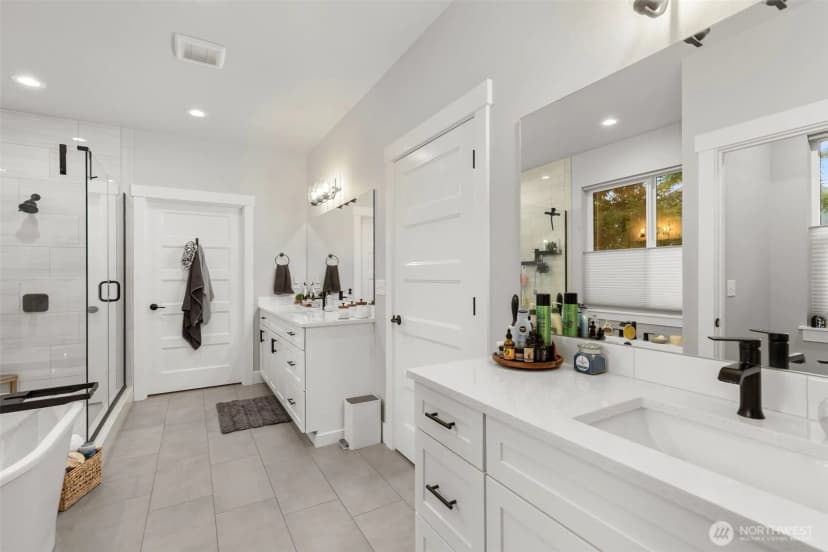 Property photo for 5040 Coopermill Court Ne, Olympia photo 21
