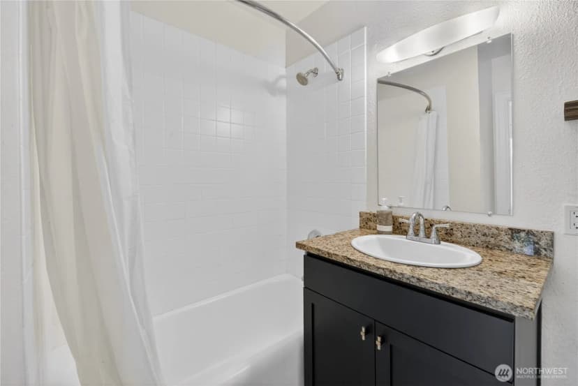 Property photo for 124 Warren Avenue N #208, Seattle photo 18