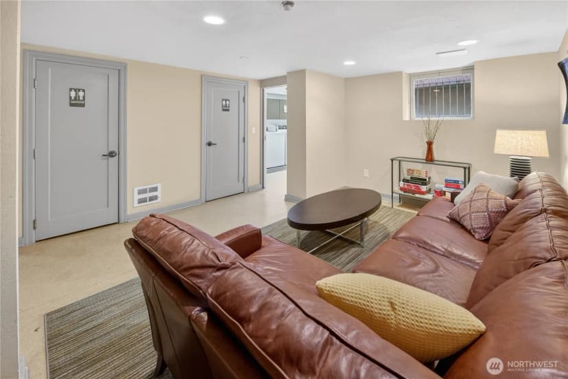 Property photo for 124 Warren Avenue N #208, Seattle photo 22