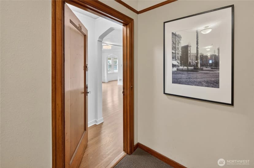 Property photo for 124 Warren Avenue N #208, Seattle photo 3