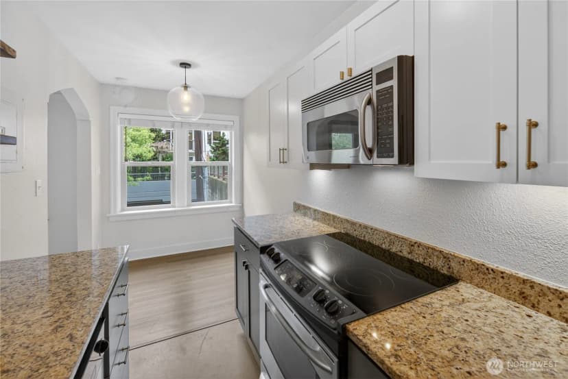 Property photo for 124 Warren Avenue N #208, Seattle photo 13