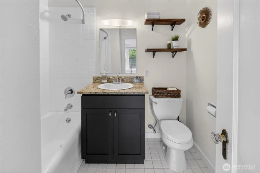 Property photo for 124 Warren Avenue N #208, Seattle photo 19