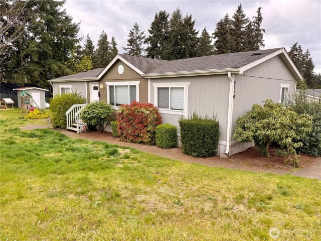 Property photo for 9110 218th Street Ct E, Graham