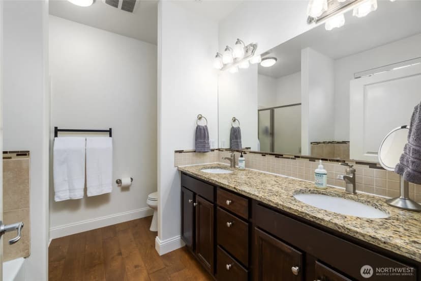 Property photo for 1820 Barnum Lane, Burlington photo 15
