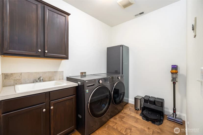 Property photo for 1820 Barnum Lane, Burlington photo 22