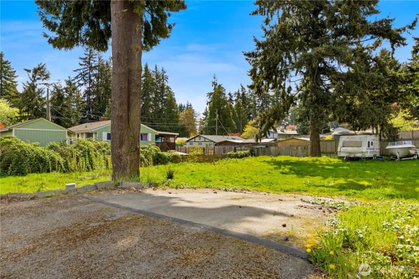 Property photo for 1415 Sw 356th Street, Federal Way photo 2