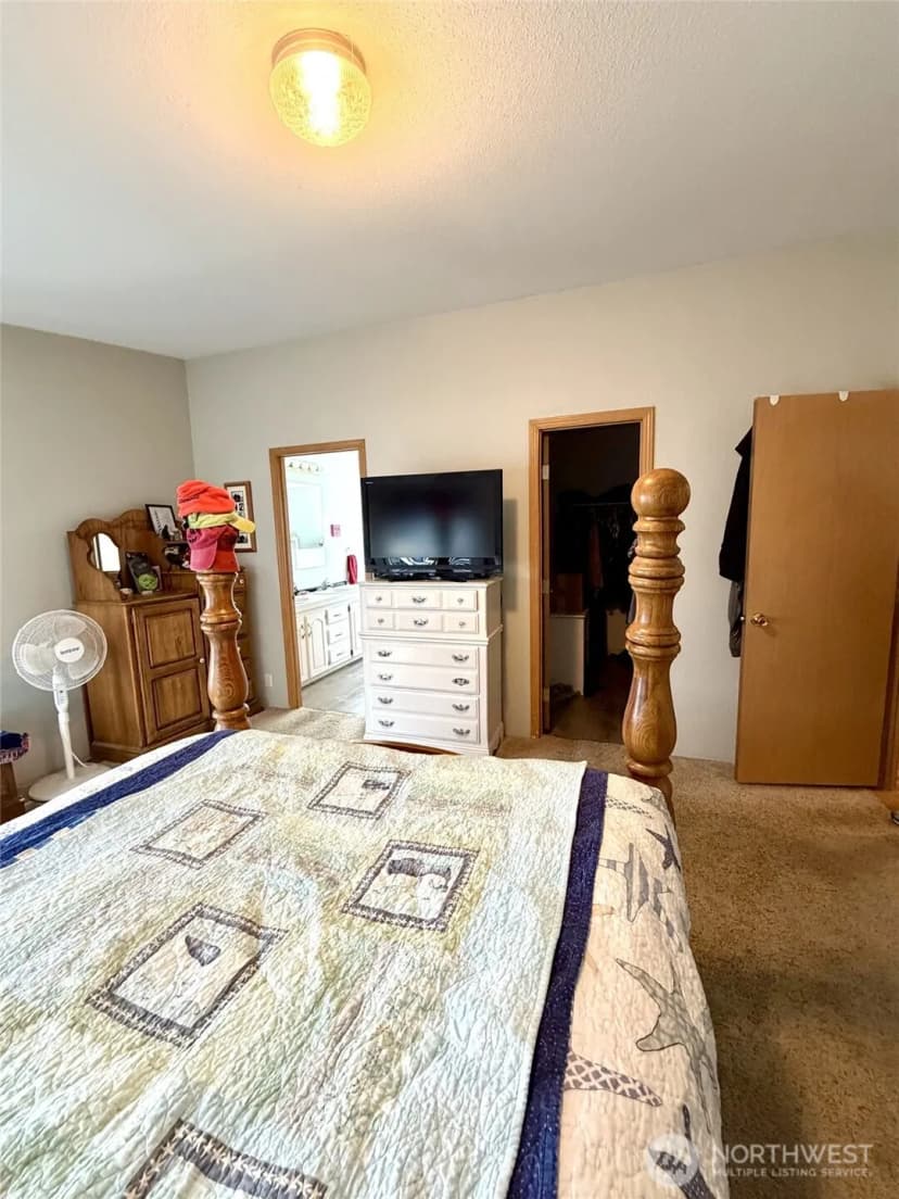 Property photo for 305 Godsey Ln, Long Beach photo 18