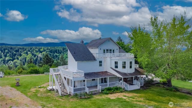 Property photo for 34110 Orville Road E, Eatonville photo 2