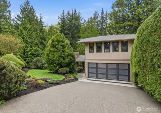 Property photo for 3531 Ne 166th Street, Lake Forest Park