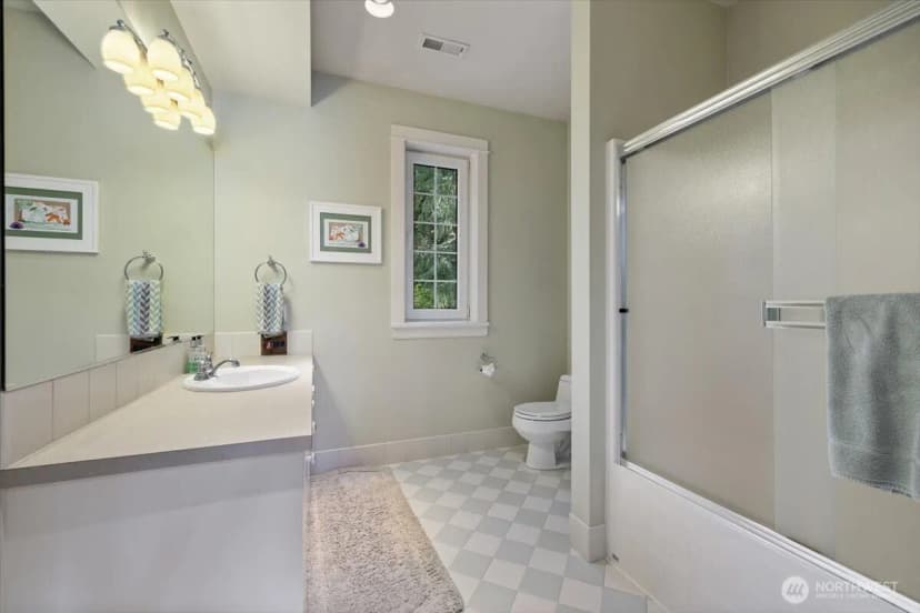 Property photo for 17319 191st Avenue Ne, Woodinville photo 25