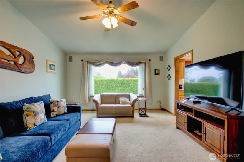 Property photo for 3805 N Avenue W, Anacortes photo 6