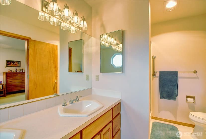Property photo for 3805 N Avenue W, Anacortes photo 19