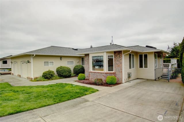 Property photo for 3805 N Avenue W, Anacortes photo 2
