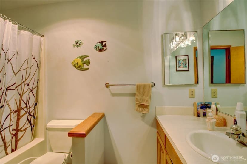 Property photo for 3805 N Avenue W, Anacortes photo 21