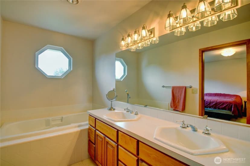 Property photo for 3805 N Avenue W, Anacortes photo 18