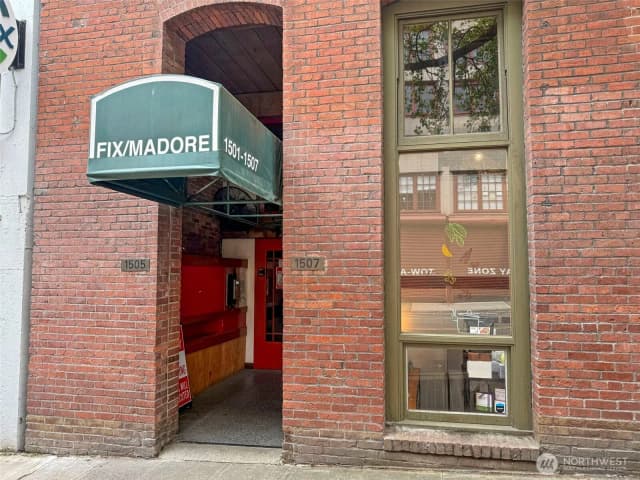 Property photo for 1507 Western Avenue #r203, Seattle photo 4