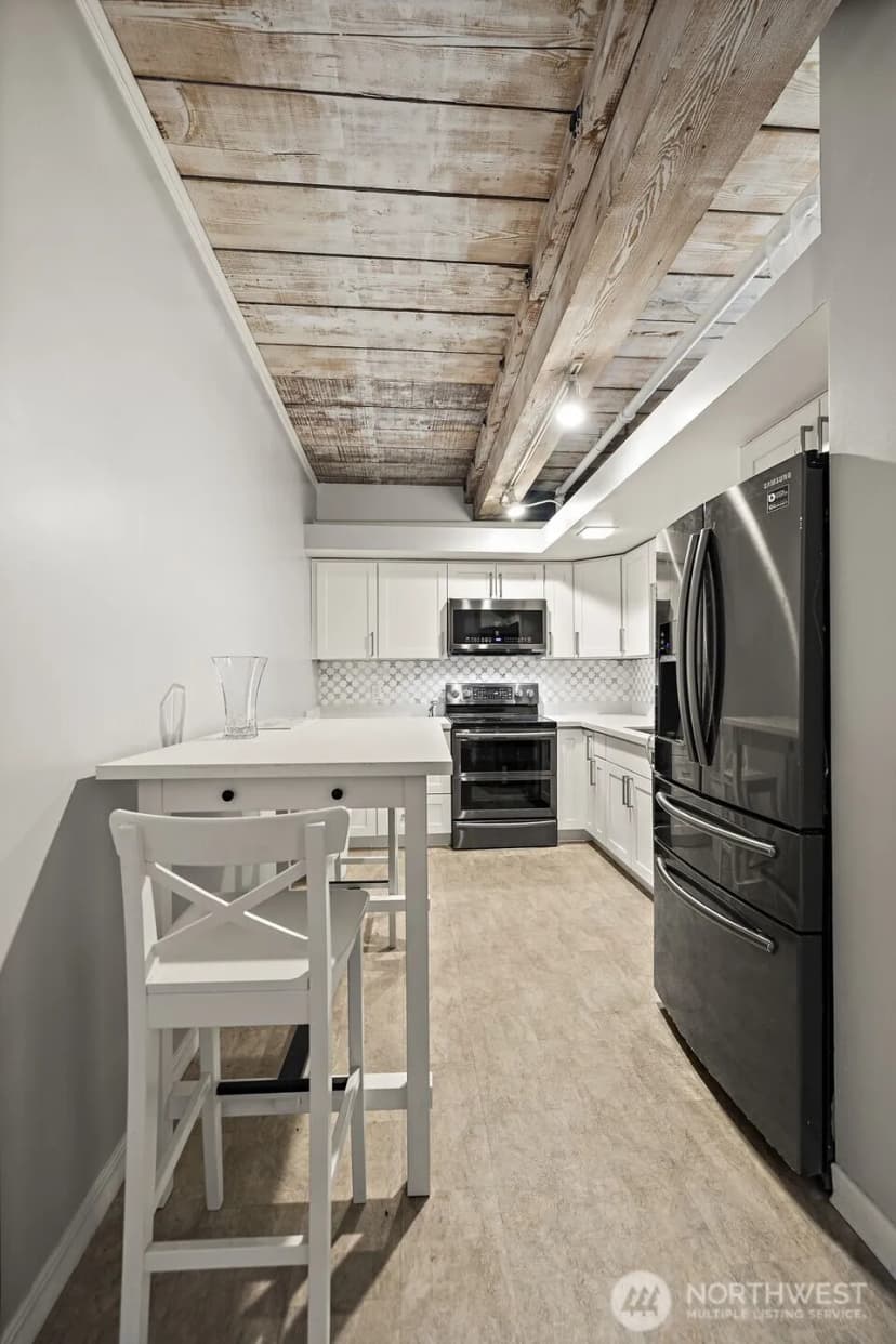 Property photo for 1507 Western Avenue #r203, Seattle photo 11