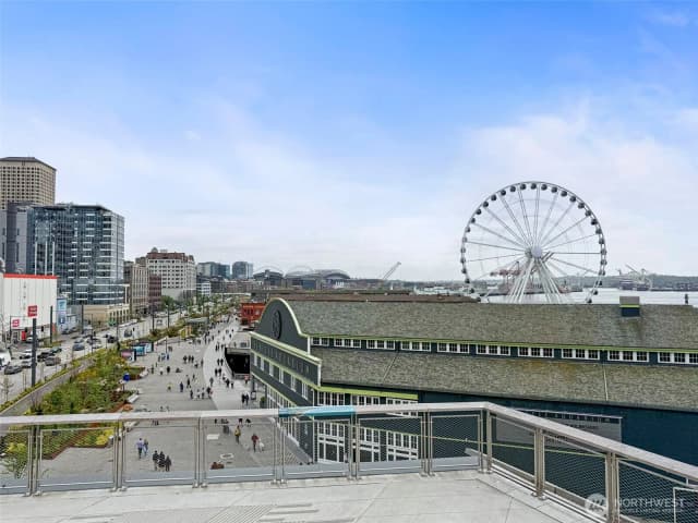 Property photo for 1507 Western Avenue #r203, Seattle photo 2
