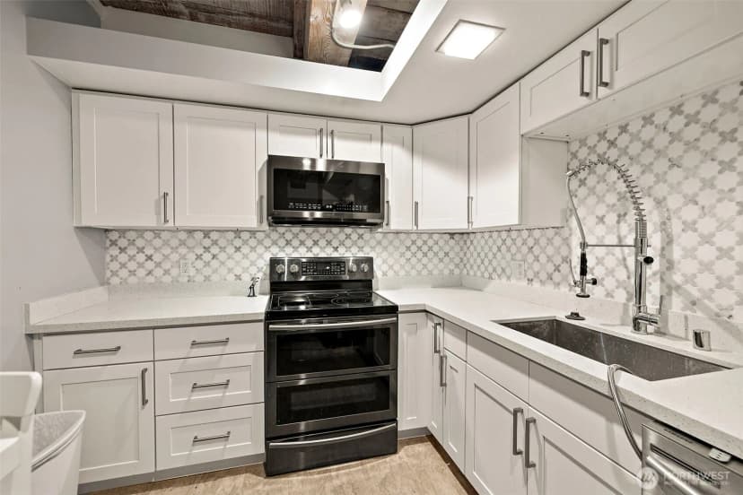 Property photo for 1507 Western Avenue #r203, Seattle photo 13