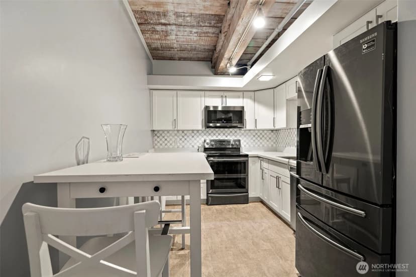 Property photo for 1507 Western Avenue #r203, Seattle photo 10