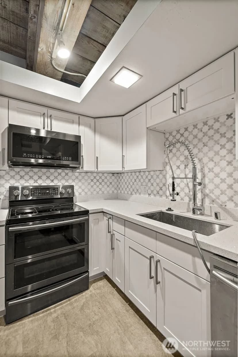 Property photo for 1507 Western Avenue #r203, Seattle photo 12