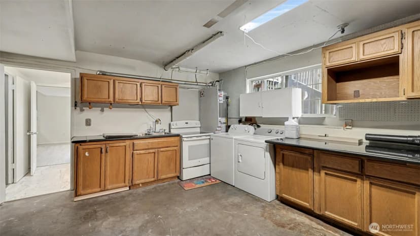 Property photo for 6005 S 116th Street, Seattle photo 19