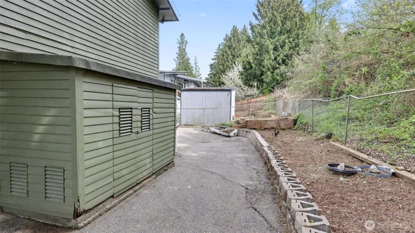 Property photo for 6005 S 116th Street, Seattle photo 23