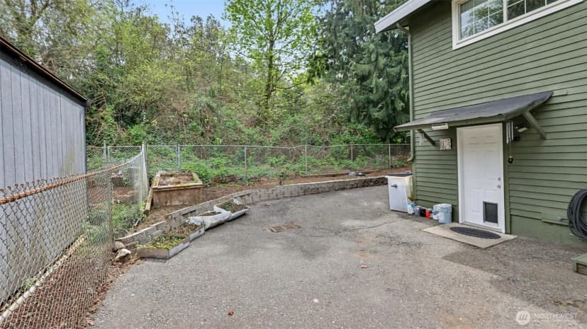 Property photo for 6005 S 116th Street, Seattle photo 22