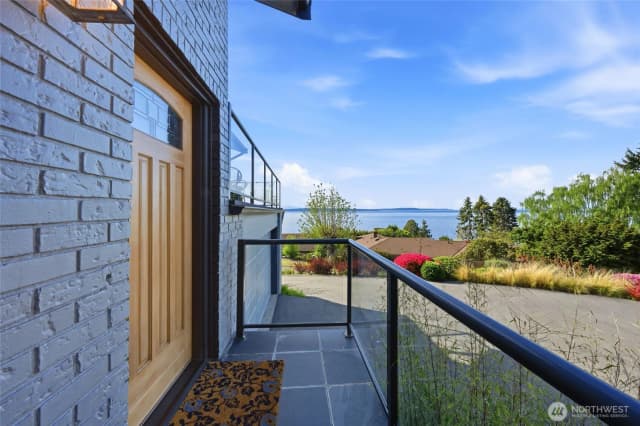 Property photo for 10248 Richwood Avenue Nw, Seattle photo 4