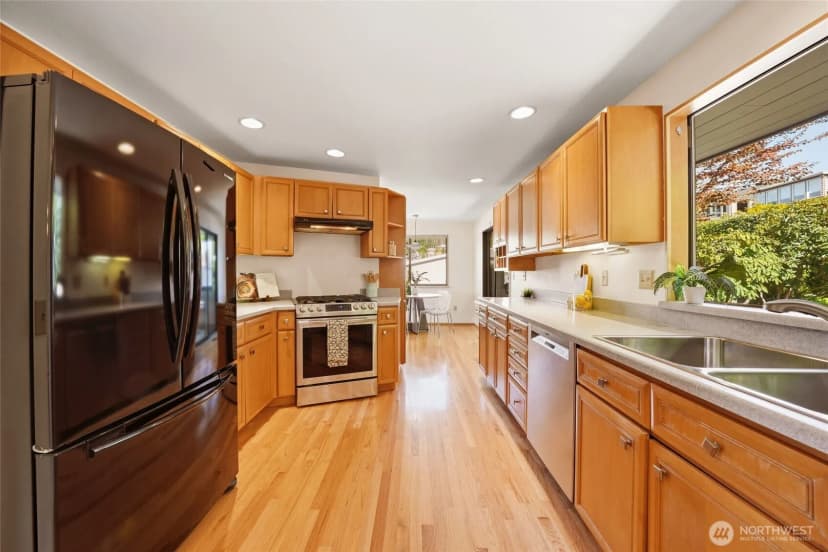Property photo for 10248 Richwood Avenue Nw, Seattle photo 16