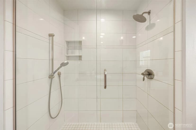 Property photo for 9359 Sunset Way, Bellevue photo 20