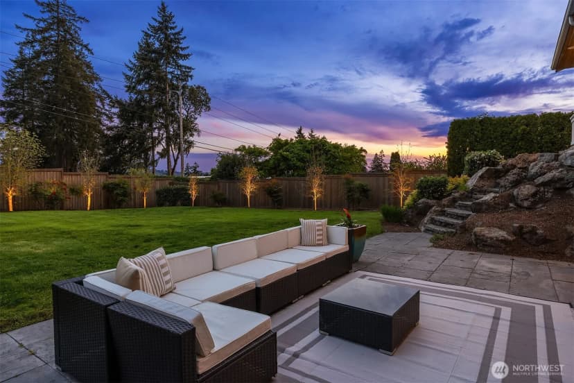 Property photo for 9359 Sunset Way, Bellevue photo 6