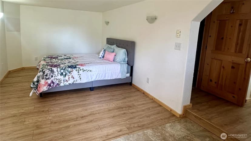 Property photo for 400 Bluff Street, Winthrop photo 29