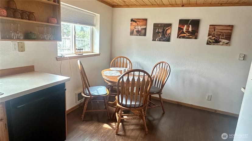 Property photo for 400 Bluff Street, Winthrop photo 11