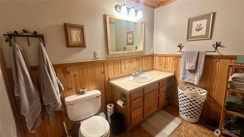Property photo for 400 Bluff Street, Winthrop photo 12