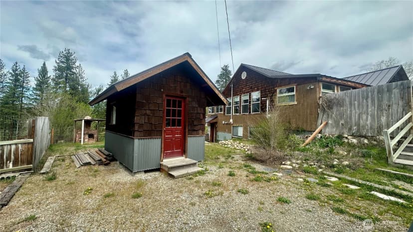 Property photo for 400 Bluff Street, Winthrop photo 37