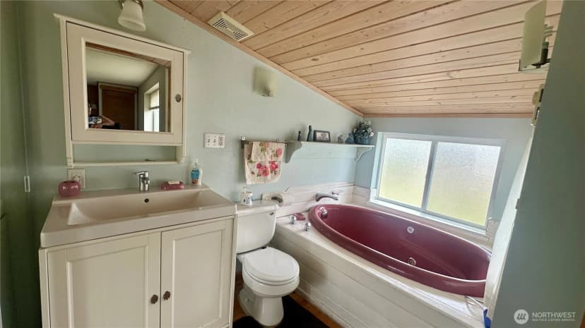 Property photo for 400 Bluff Street, Winthrop photo 16