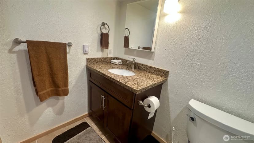 Property photo for 400 Bluff Street, Winthrop photo 32
