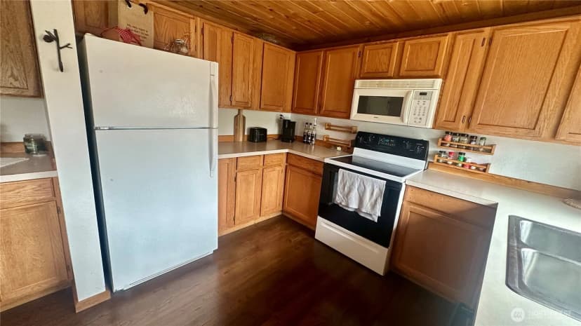 Property photo for 400 Bluff Street, Winthrop photo 10