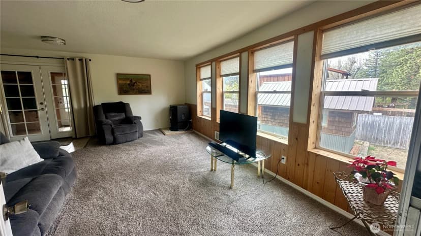 Property photo for 400 Bluff Street, Winthrop photo 7