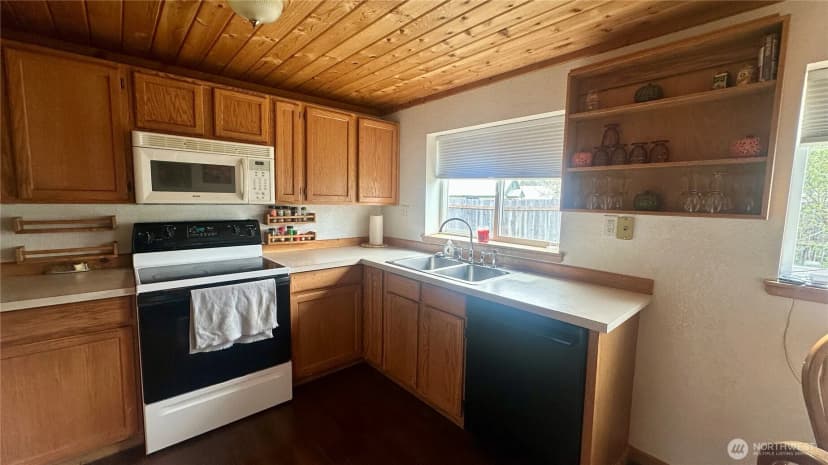 Property photo for 400 Bluff Street, Winthrop photo 9