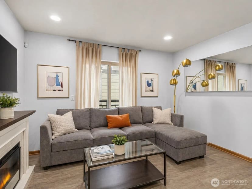 Property photo for 9010 18th Avenue Sw #b, Seattle photo 6