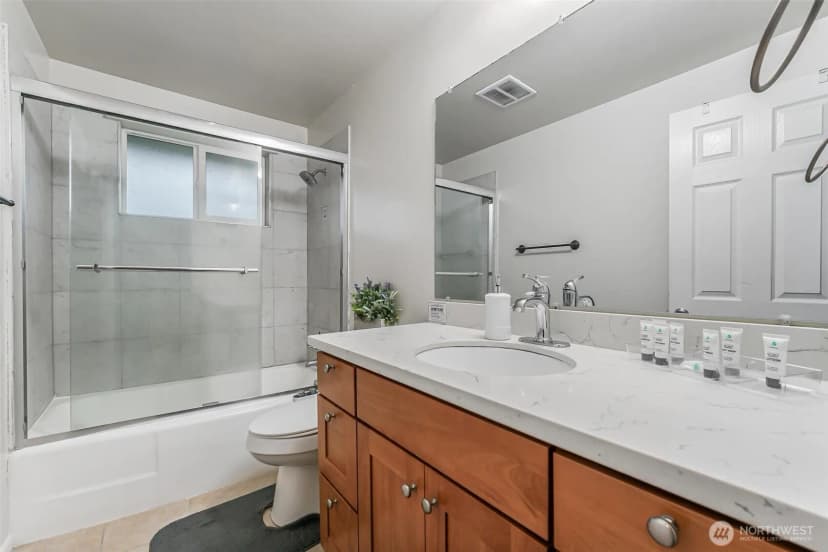 Property photo for 4736 164th, Tukwila photo 12