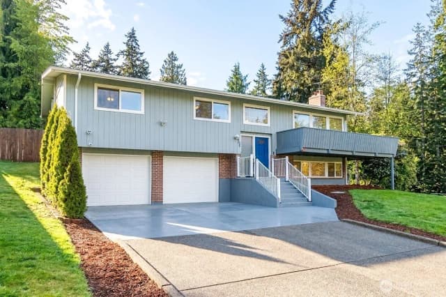 Property photo for 408 119th Avenue E, Edgewood