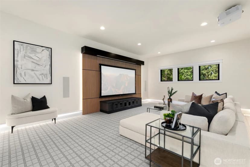 Property photo for 10630 Se 22nd Street, Bellevue photo 11