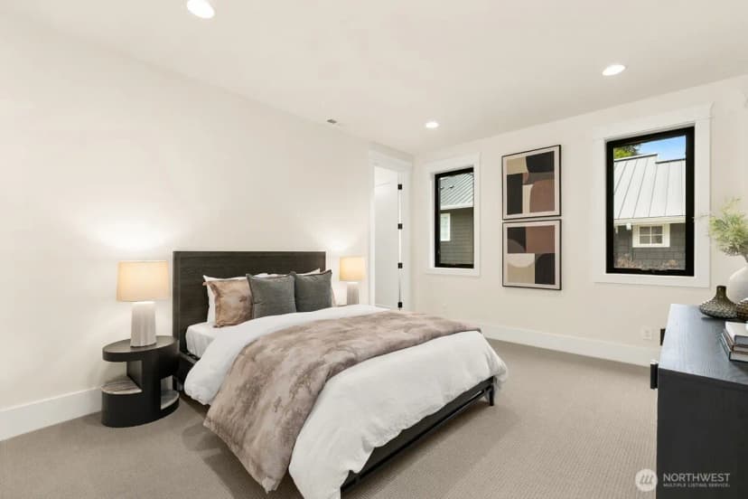 Property photo for 10630 Se 22nd Street, Bellevue photo 22