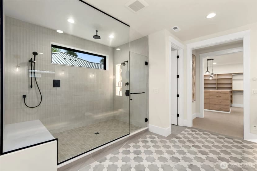 Property photo for 10630 Se 22nd Street, Bellevue photo 19