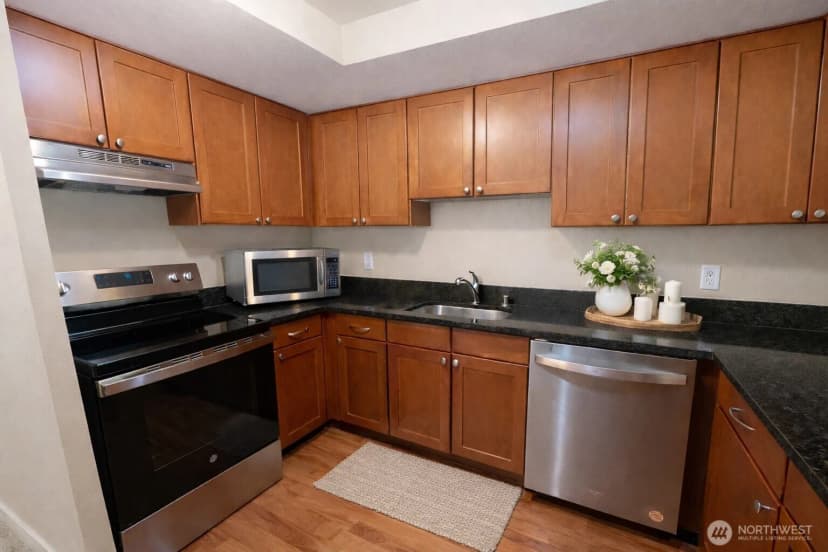 Property photo for 4515 125th Avenue Se #b306, Bellevue photo 7